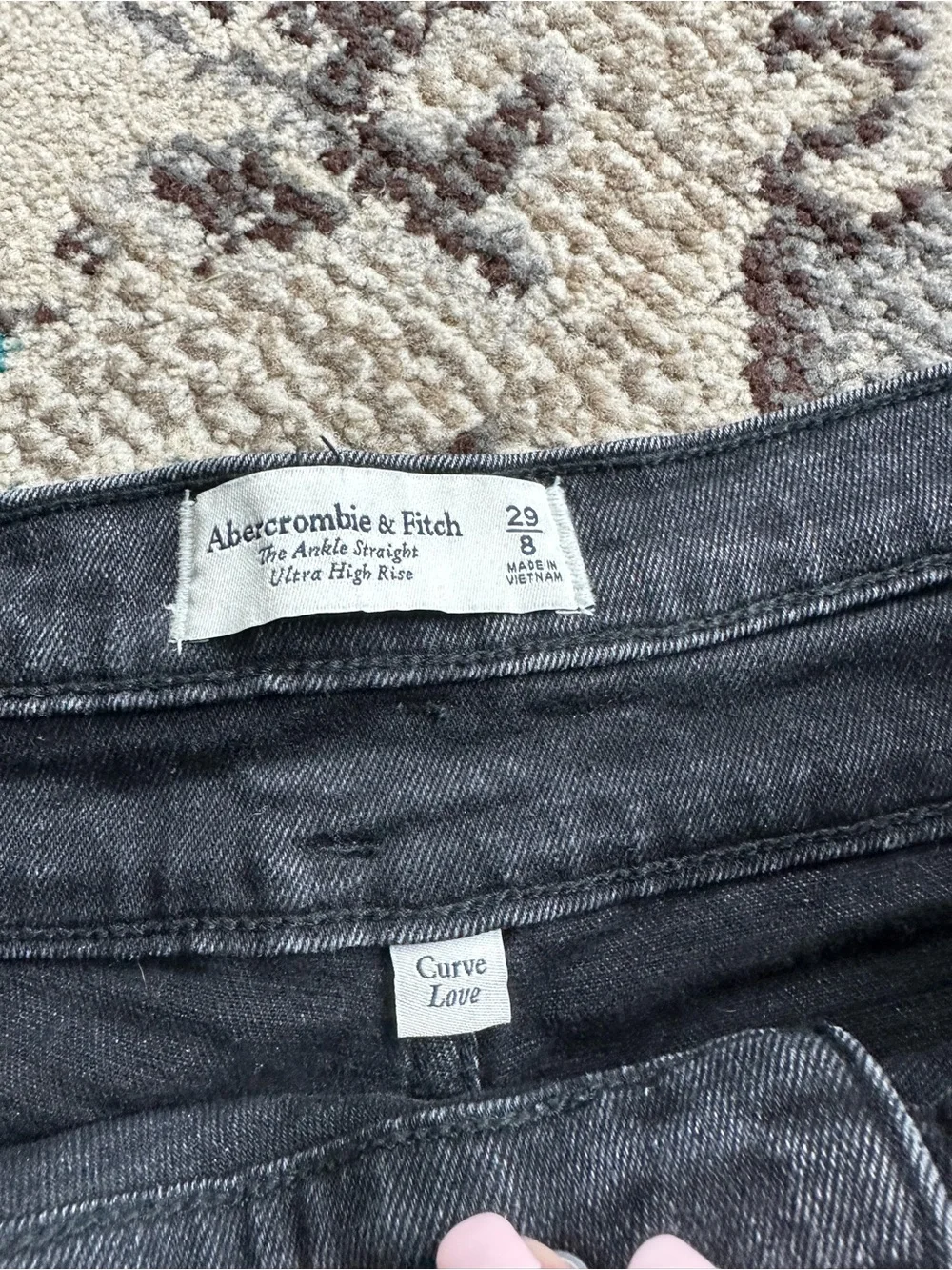 Abercrombie Curve Love Ankle Straight Ultra High Rise Black - 29 - Picture 4 of 4